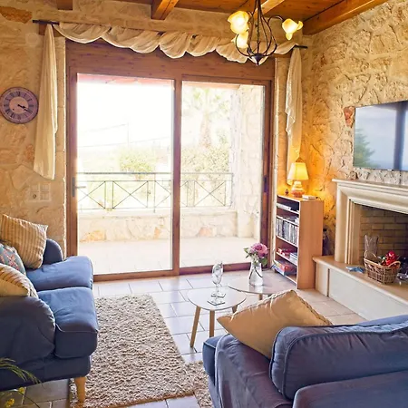 Petalouda Tatil Evi *